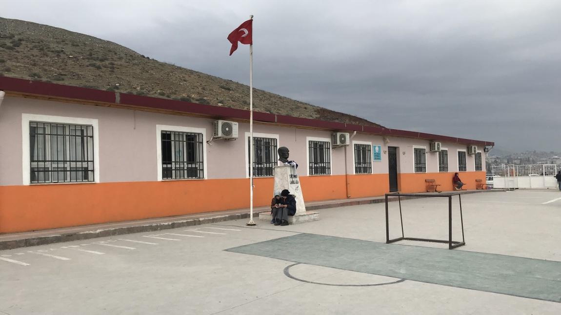 Kırıkhan Zeytin Dalı Ortaokulu Fotoğrafı